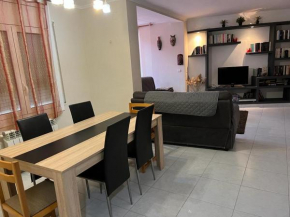 ACP07 APPARTEMENT à 5 MINUTES DE LA PLAGE DE ROSES